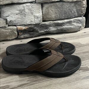 Olukai flip flops sandals/13